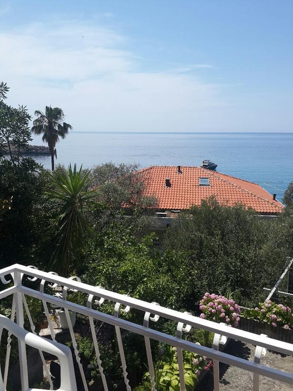 Apartments Andus Sveti Stefan Eksteriør billede
