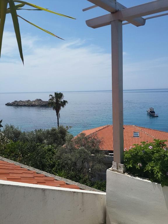 Apartments Andus Sveti Stefan Eksteriør billede